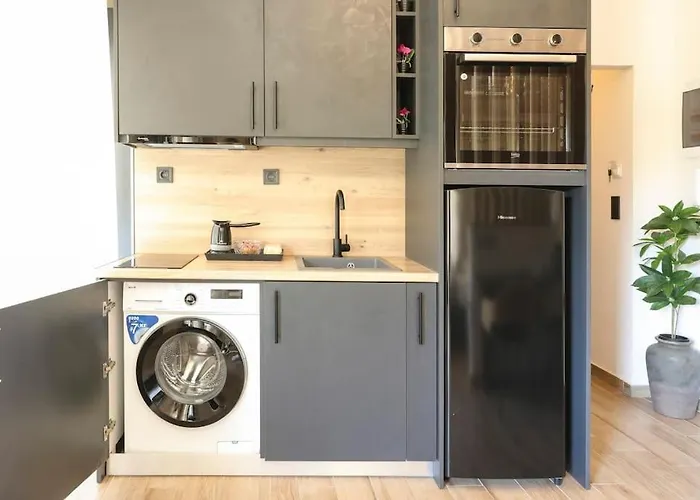 Plaza Elegant Center Volos